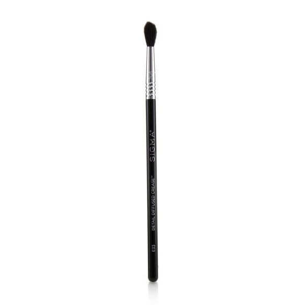 Sigma Beauty E33 Detail Diffused Crease Brush Hot on Sale